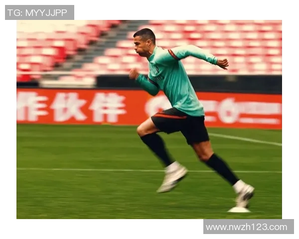 足球明星C罗的好友圈揭秘与他们的深厚友谊故事分享 足球明星C罗的好友圈揭秘与他们的深厚友谊故事分享