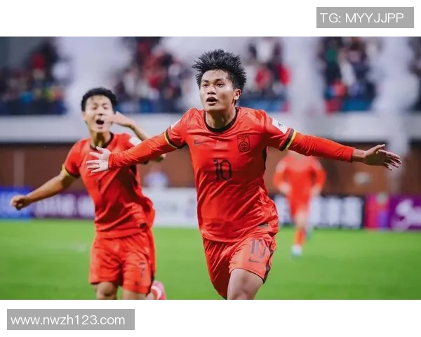 足球明星怒火中烧瞬间集锦揭示赛场背后的情感与压力 足球明星怒火中烧瞬间集锦揭示赛场背后的情感与压力